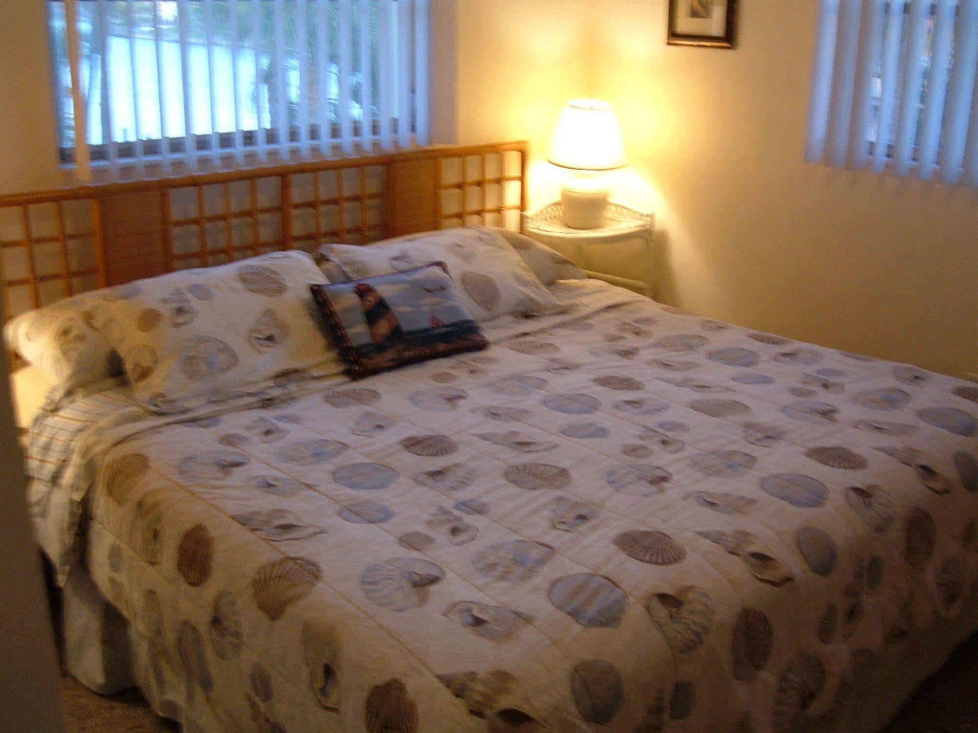 Hideaway Waterfront Resort Cape Coral Exterior foto