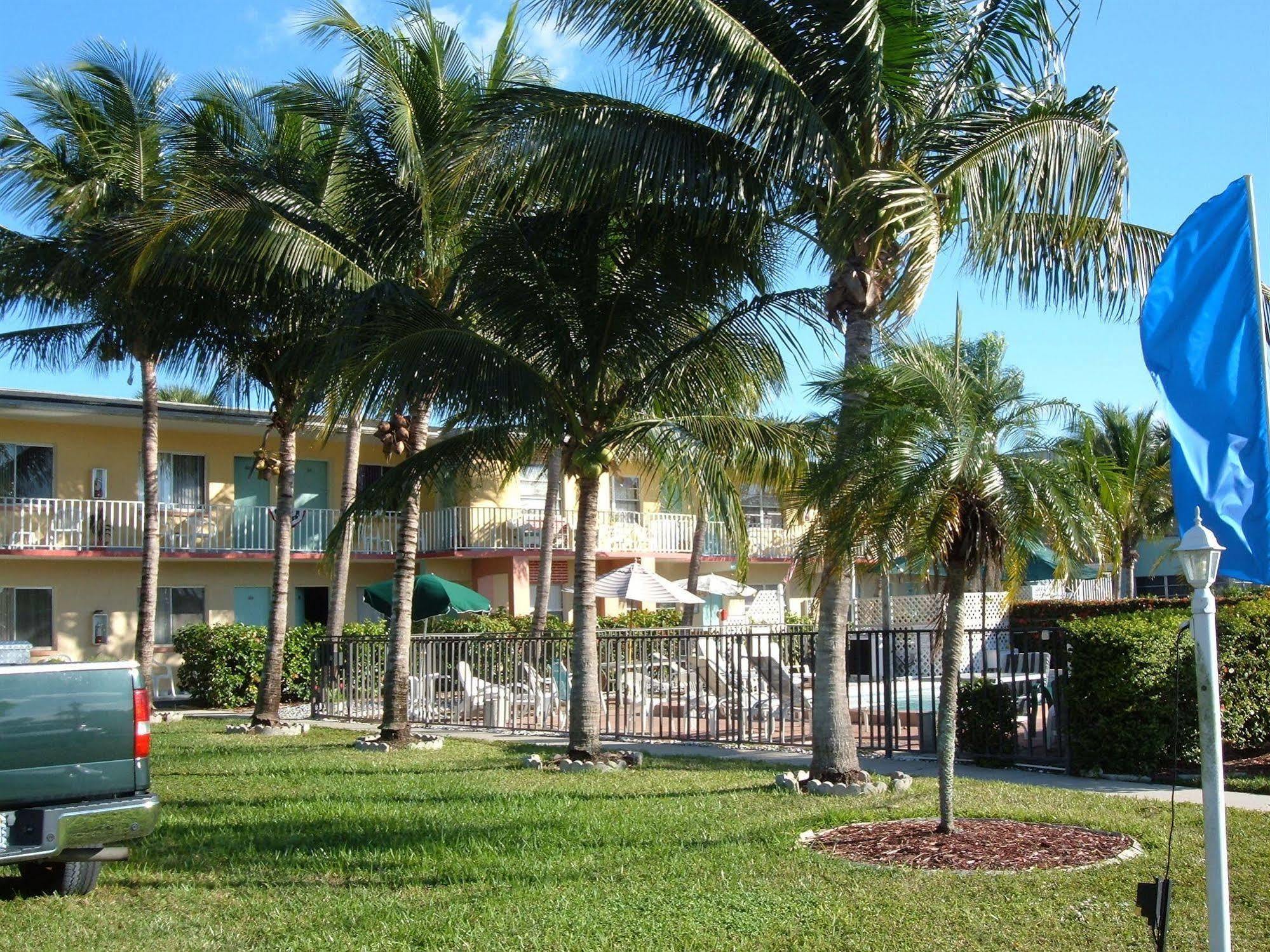 Hideaway Waterfront Resort Cape Coral Exterior foto